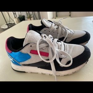 Reebok Sneakers size 5